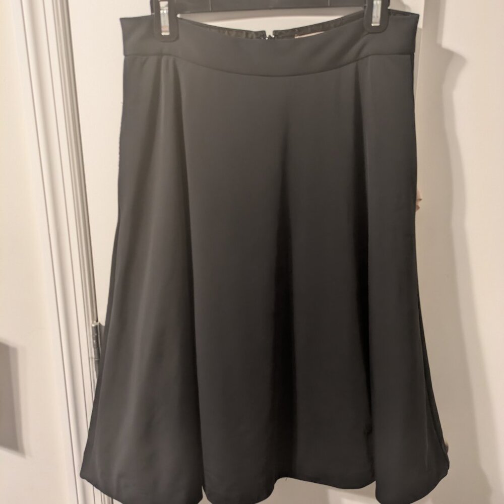 Banana Republic midi black circle/skater skirt